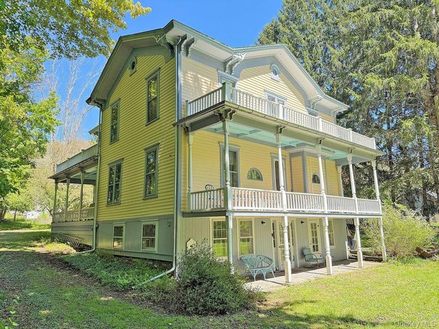 12 Railroad Street, Long Eddy, NY 12760