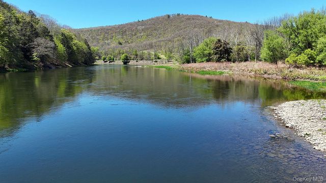 12 Railroad Street, Long Eddy, NY 12760