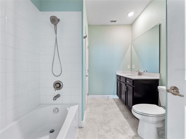 1252 DORA PARC LANE, Mount Dora, FL 32757