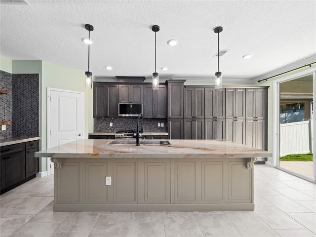 1252 DORA PARC LANE, Mount Dora, FL 32757