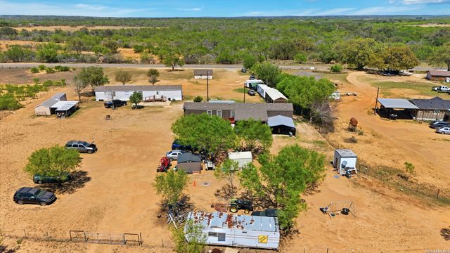 2145 FM 2504, Poteet, TX 78065