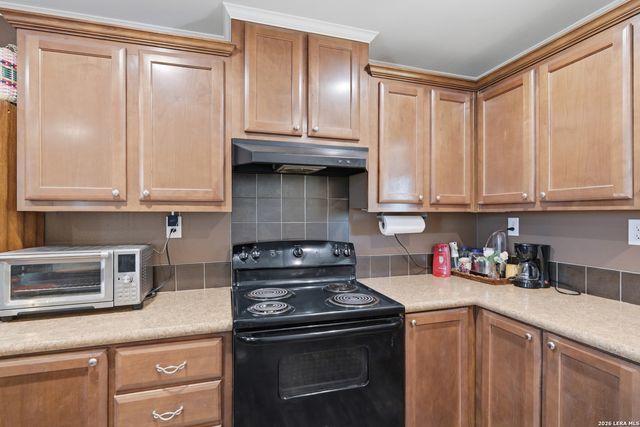 2145 FM 2504, Poteet, TX 78065