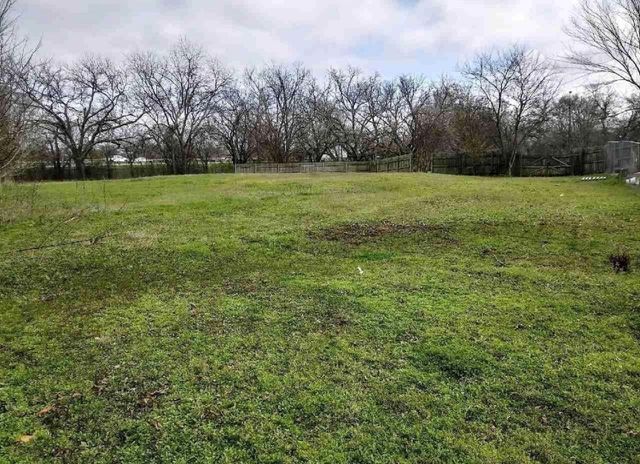 319 E Miller Street, Burleson, TX 76028