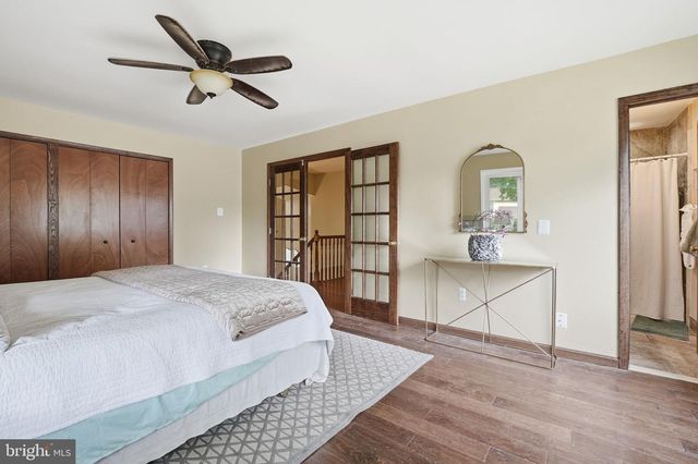 314 SUGARLAND RUN DR, Sterling, VA 20164