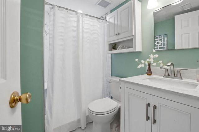 314 SUGARLAND RUN DR, Sterling, VA 20164