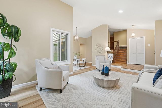 314 SUGARLAND RUN DR, Sterling, VA 20164