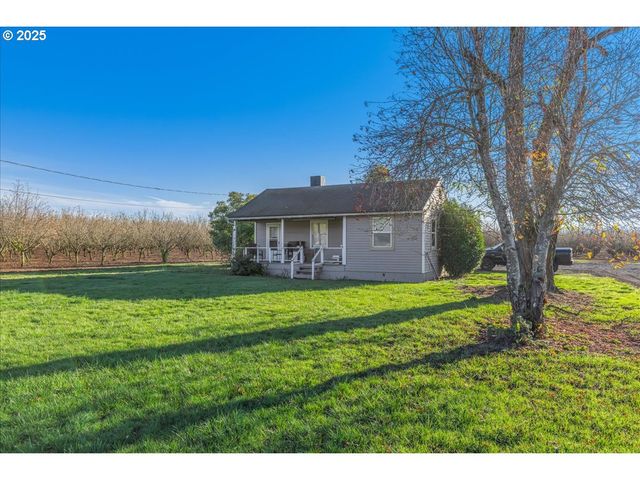 26050 Sw FARMINGTON Rd, Hillsboro, OR 97123