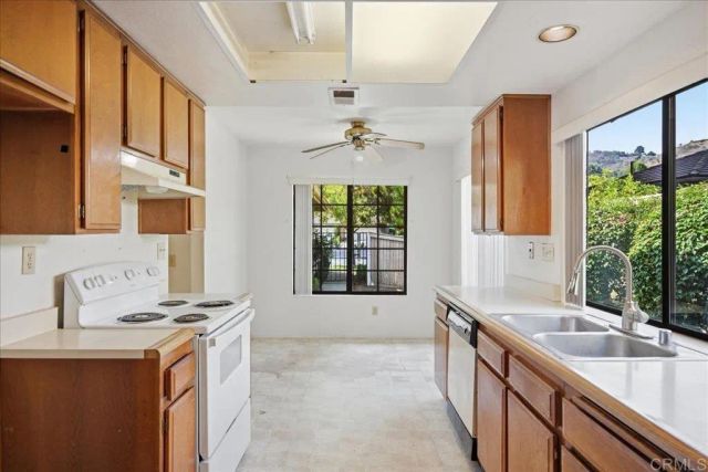 4308 Los Padres Dr, Fallbrook, CA 92028