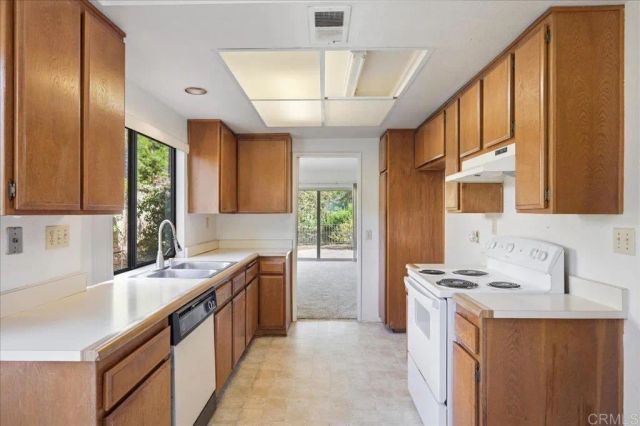 4308 Los Padres Dr, Fallbrook, CA 92028