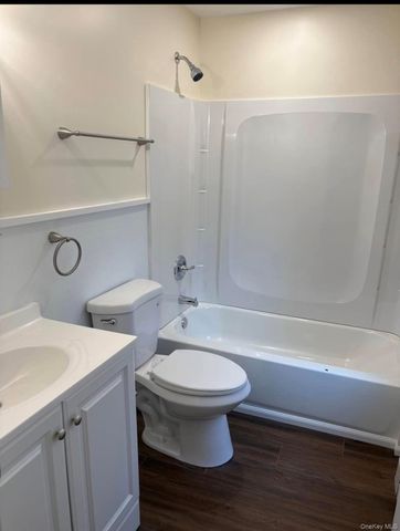 334 Sweezy Avenue B, Riverhead, NY 11901