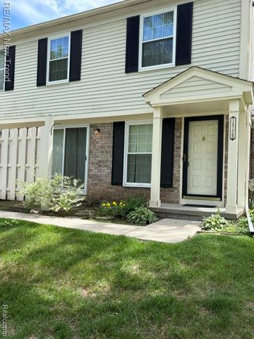 1412 Hidden Meadows Drive B, Walled Lake, MI 48390