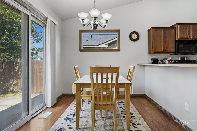 912 Valiant St, Middleton, ID 83644