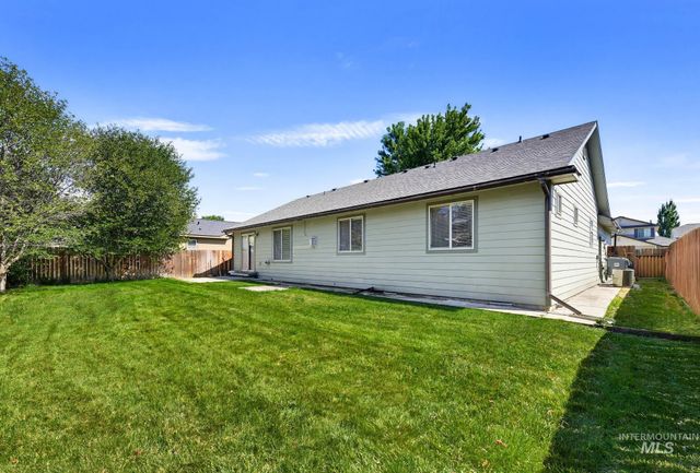912 Valiant St, Middleton, ID 83644