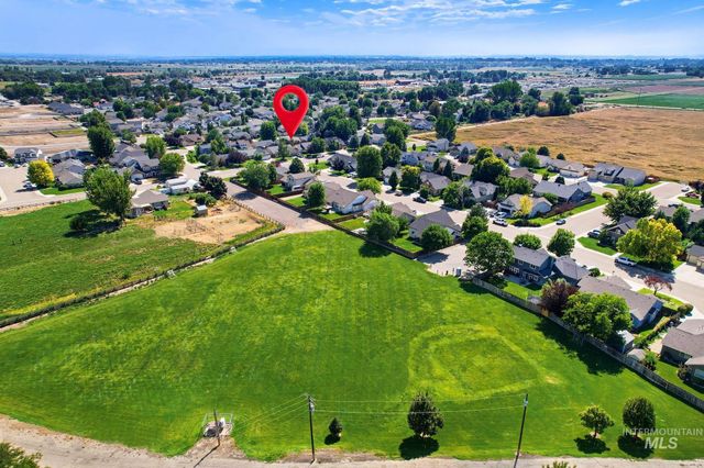 912 Valiant St, Middleton, ID 83644