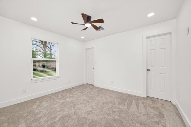 6615 W Montgomery Road, Houston, TX 77091