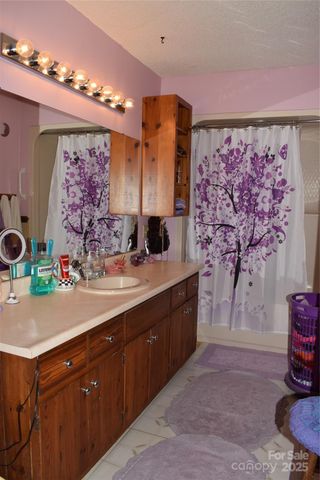 228 Wildwood Lane, Columbus, NC 28722