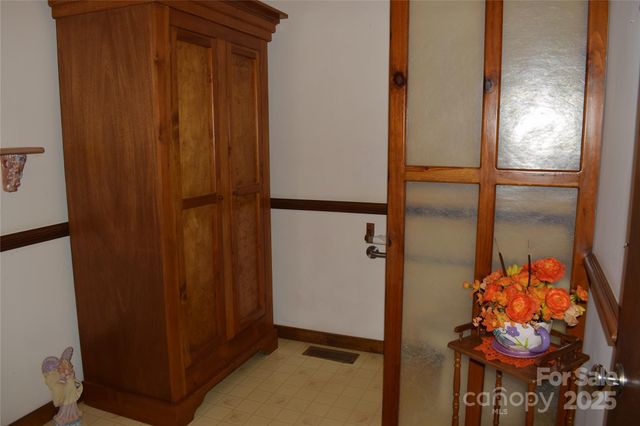 228 Wildwood Lane, Columbus, NC 28722