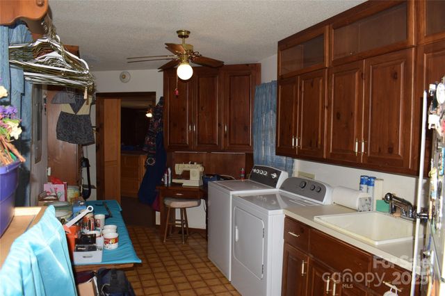 228 Wildwood Lane, Columbus, NC 28722