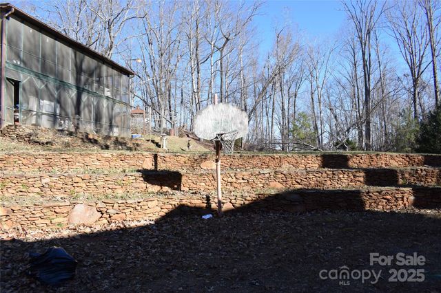 228 Wildwood Lane, Columbus, NC 28722