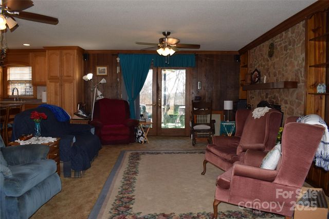 228 Wildwood Lane, Columbus, NC 28722