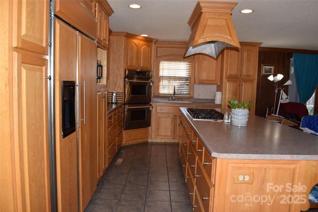 228 Wildwood Lane, Columbus, NC 28722