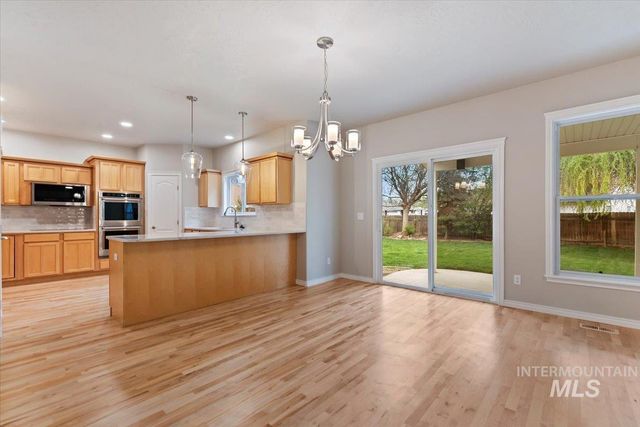 3077 S Grimes Creek Ave, Meridian, ID 83642