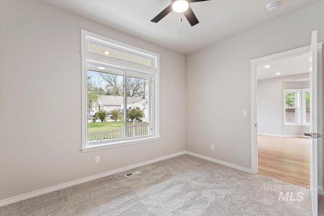 3077 S Grimes Creek Ave, Meridian, ID 83642