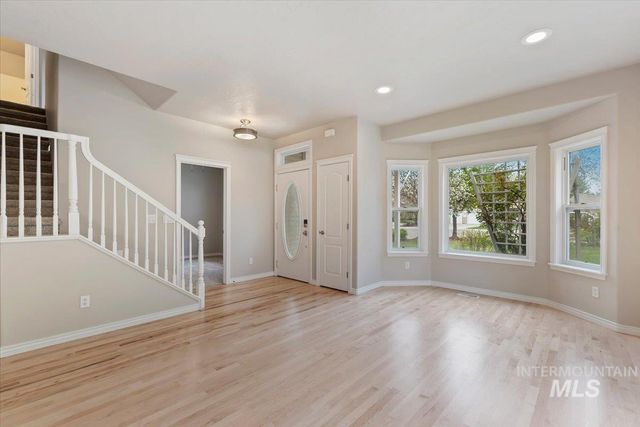 3077 S Grimes Creek Ave, Meridian, ID 83642