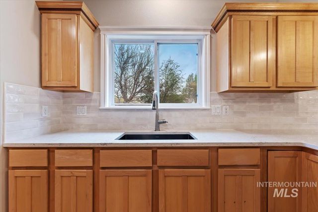 3077 S Grimes Creek Ave, Meridian, ID 83642