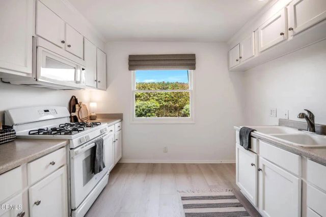 1260 Marthas Vineyard Court, Ventura, CA 93001
