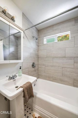 1260 Marthas Vineyard Court, Ventura, CA 93001