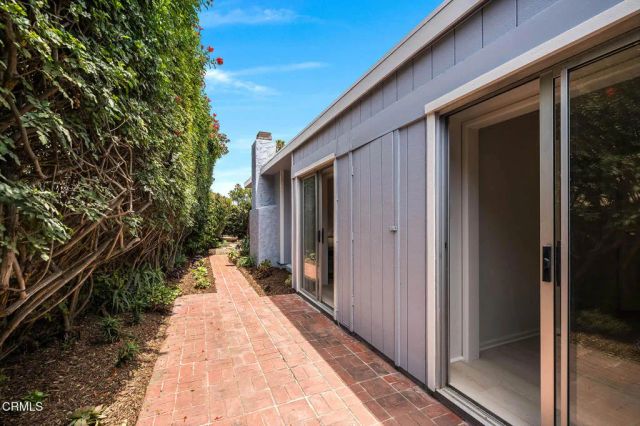 1260 Marthas Vineyard Court, Ventura, CA 93001