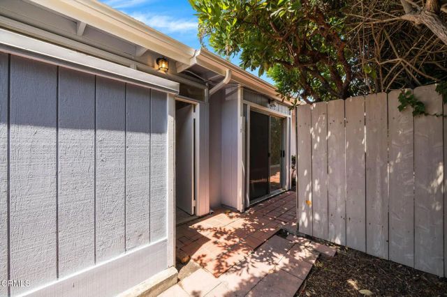 1260 Marthas Vineyard Court, Ventura, CA 93001