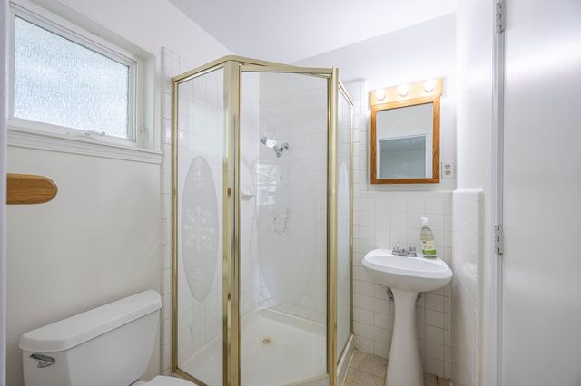 928 Dee Lane, Bedford, TX 76022