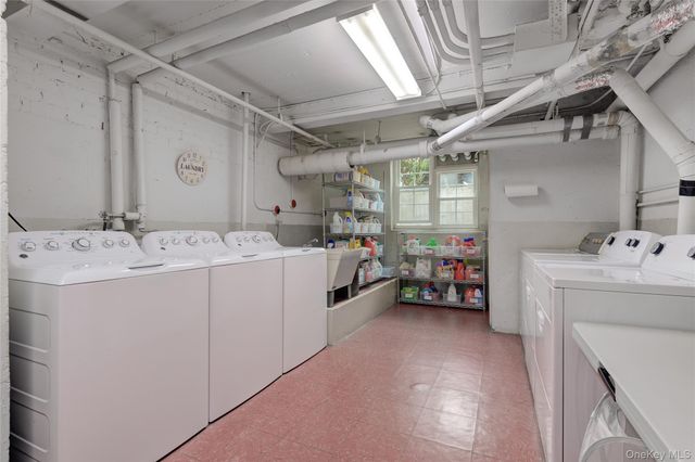 366 Stewart Avenue B1, Garden City, NY 11530