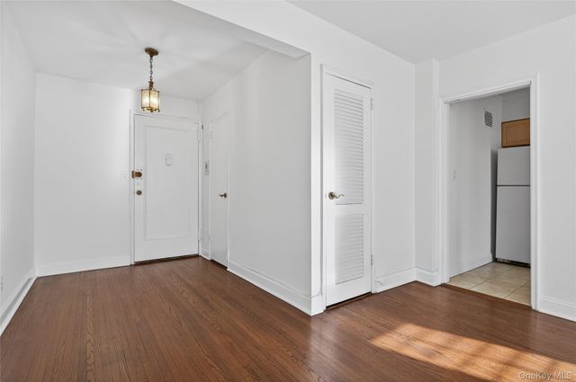 366 Stewart Avenue B1, Garden City, NY 11530