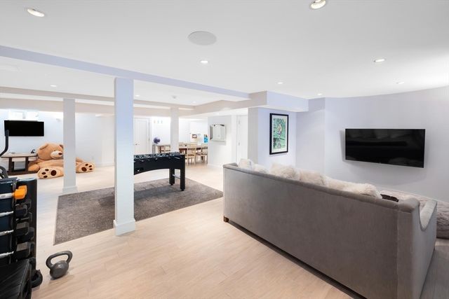 123 Centre Street, Brookline, MA 02446