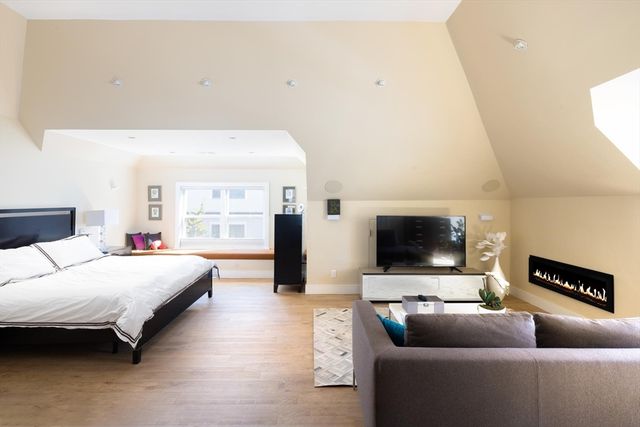 123 Centre Street, Brookline, MA 02446