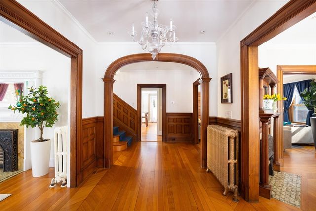 123 Centre Street, Brookline, MA 02446