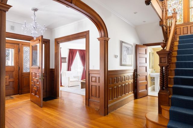 123 Centre Street, Brookline, MA 02446