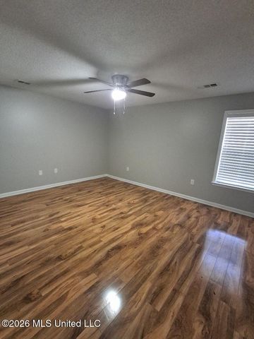 8742 Magnolia Cove, Southaven, MS 38671