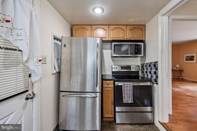 513 EGGERTS CROSSING RD, Trenton, NJ 08638