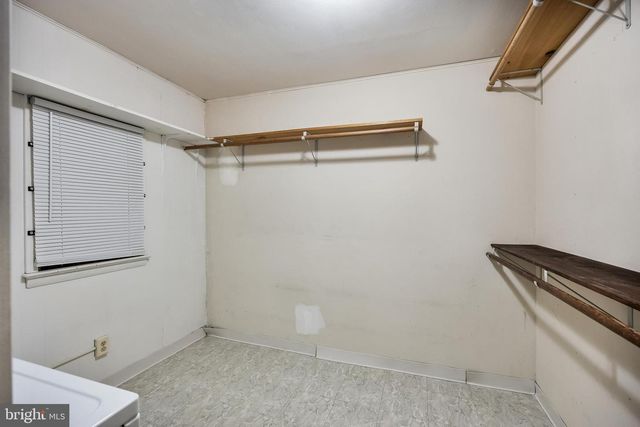 513 EGGERTS CROSSING RD, Trenton, NJ 08638