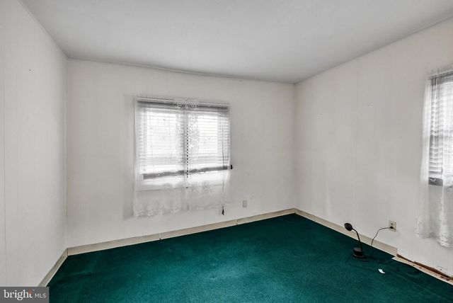 513 EGGERTS CROSSING RD, Trenton, NJ 08638