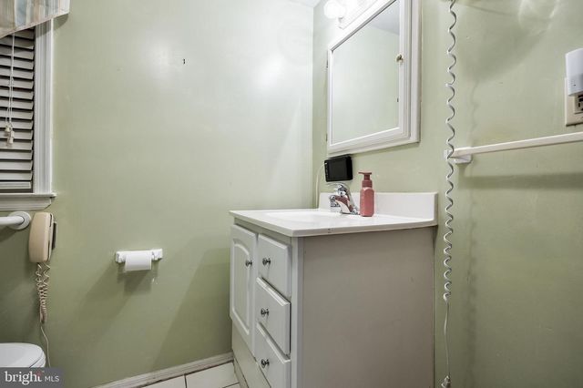 513 EGGERTS CROSSING RD, Trenton, NJ 08638