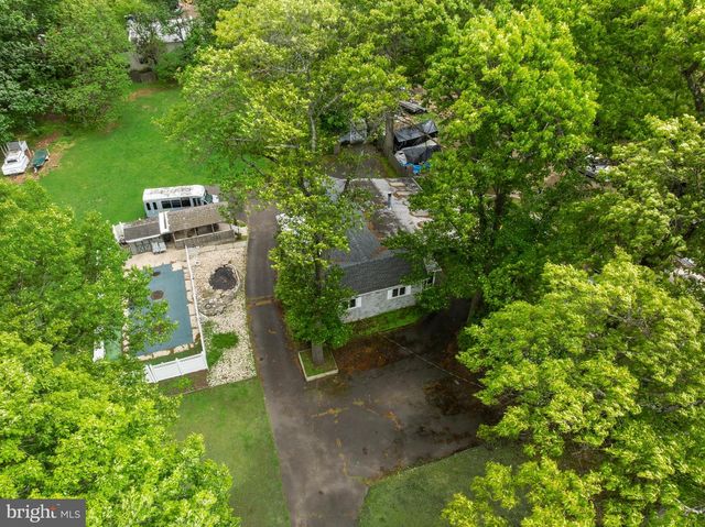 513 EGGERTS CROSSING RD, Trenton, NJ 08638