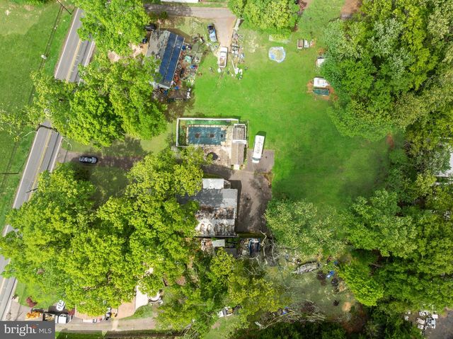 513 EGGERTS CROSSING RD, Trenton, NJ 08638