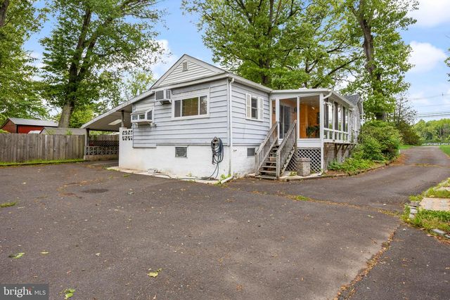 513 EGGERTS CROSSING RD, Trenton, NJ 08638