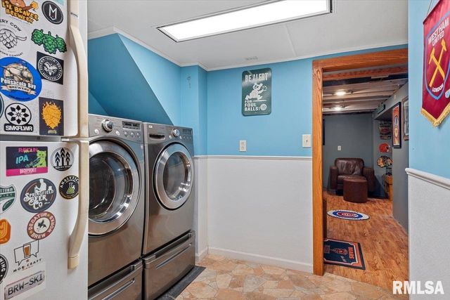 909 S WALNUT Street, Springfield, IL 62704