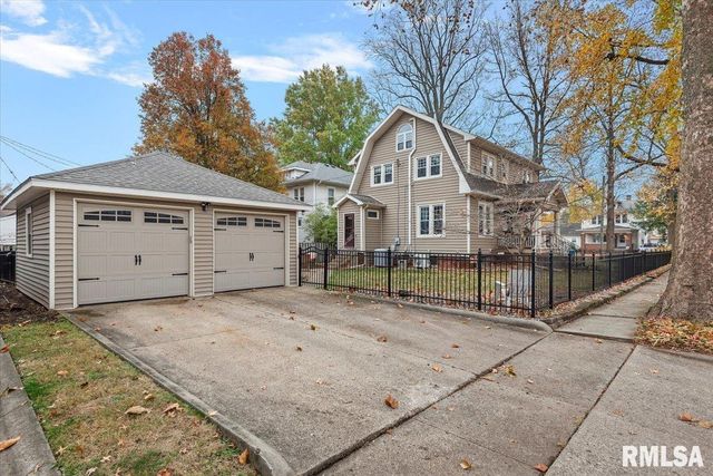 909 S WALNUT Street, Springfield, IL 62704